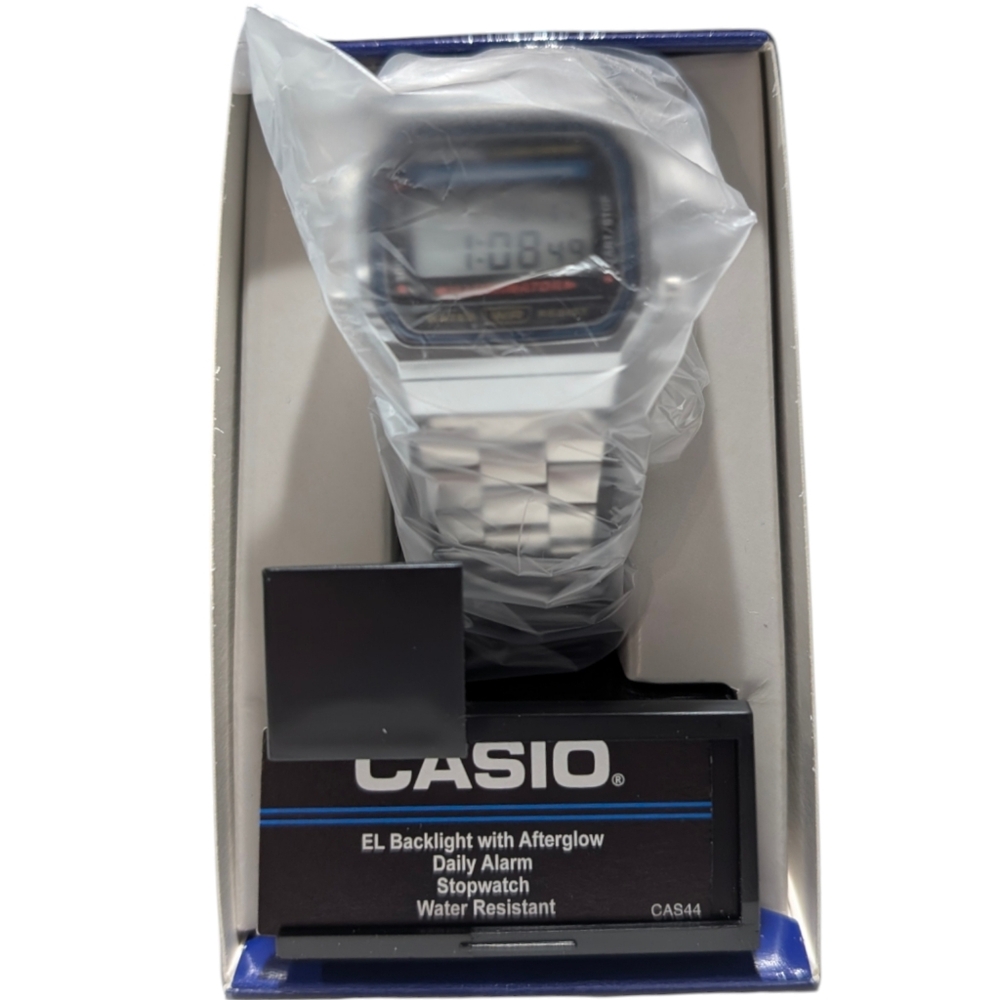 Casio stainless steel wristwatch NEW - Picture 2 of 6